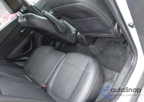 2020 Chevrolet Trax Fwd Lt z USA, uszkodzony, nr VIN KL7CJLSB4LB007422